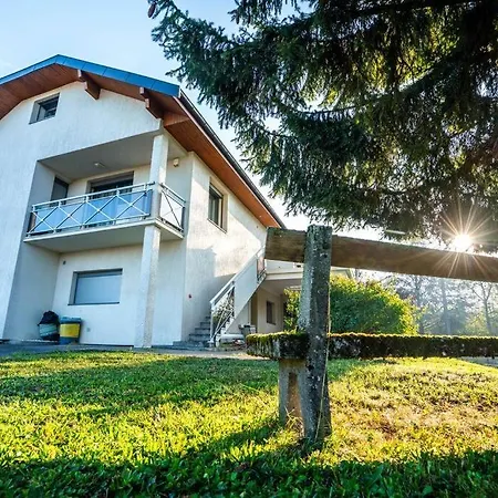 فيلة Maison Vue Semnoz